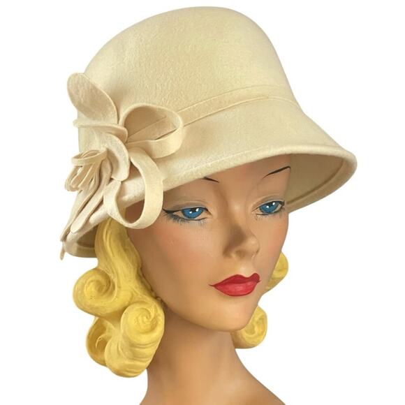 Vintage Cream White Cloche Hat Flower 100% Wool Cottagecore Downton Abbey - Picture 13 of 13